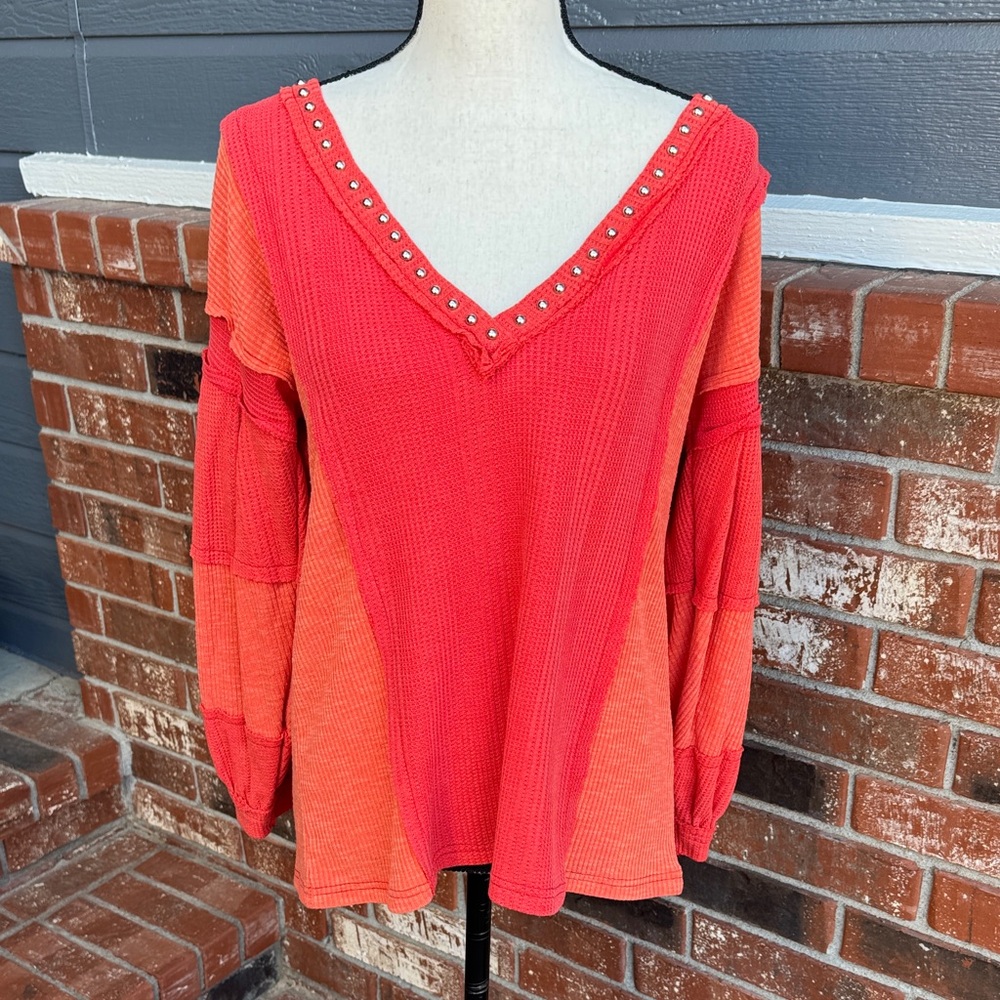 POL Raw Edge V Neck Studded Waffle Knit Balloon Sleeve Colorblock Relaxed Top S